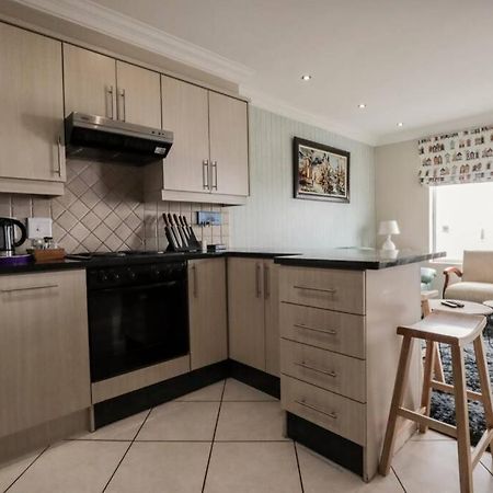 Oceanview Apartments The Look Out Jeffreys Bay Exterior foto